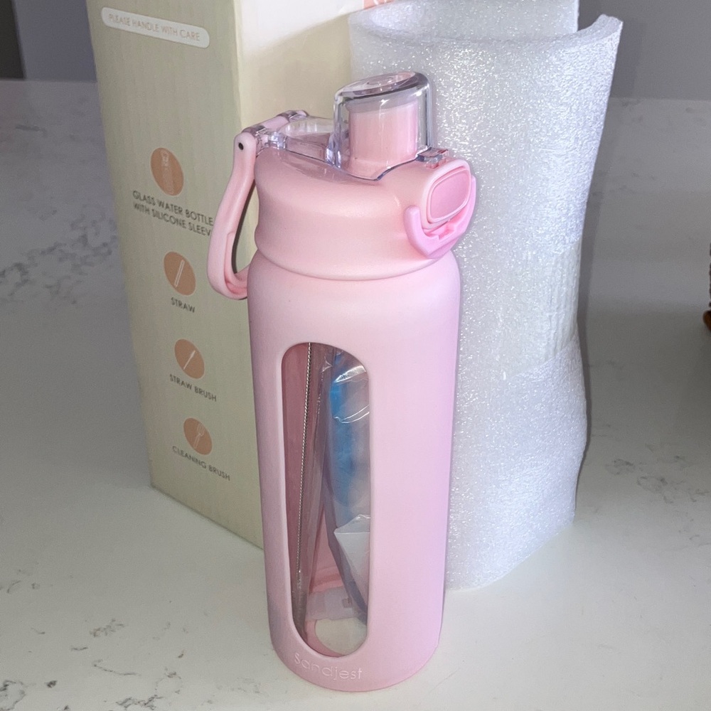 Pink Water Bottle with Heart Handle - Picture 4 of 7